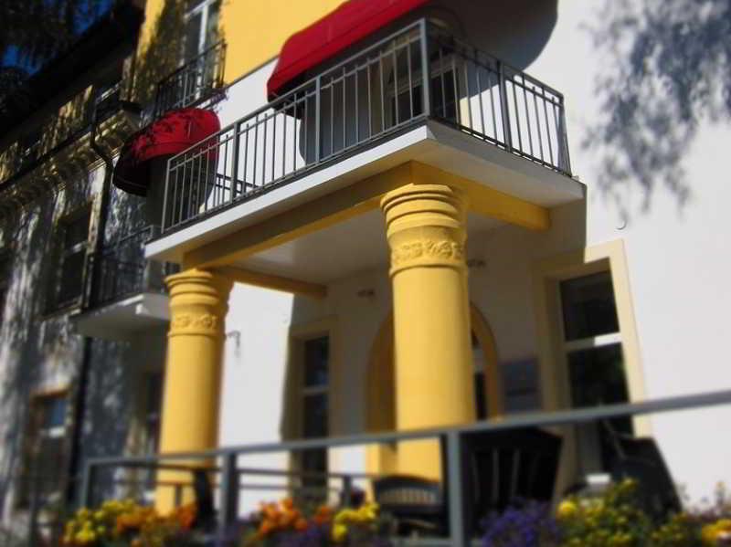 Hotel Vilmaja Рига Екстер'єр фото