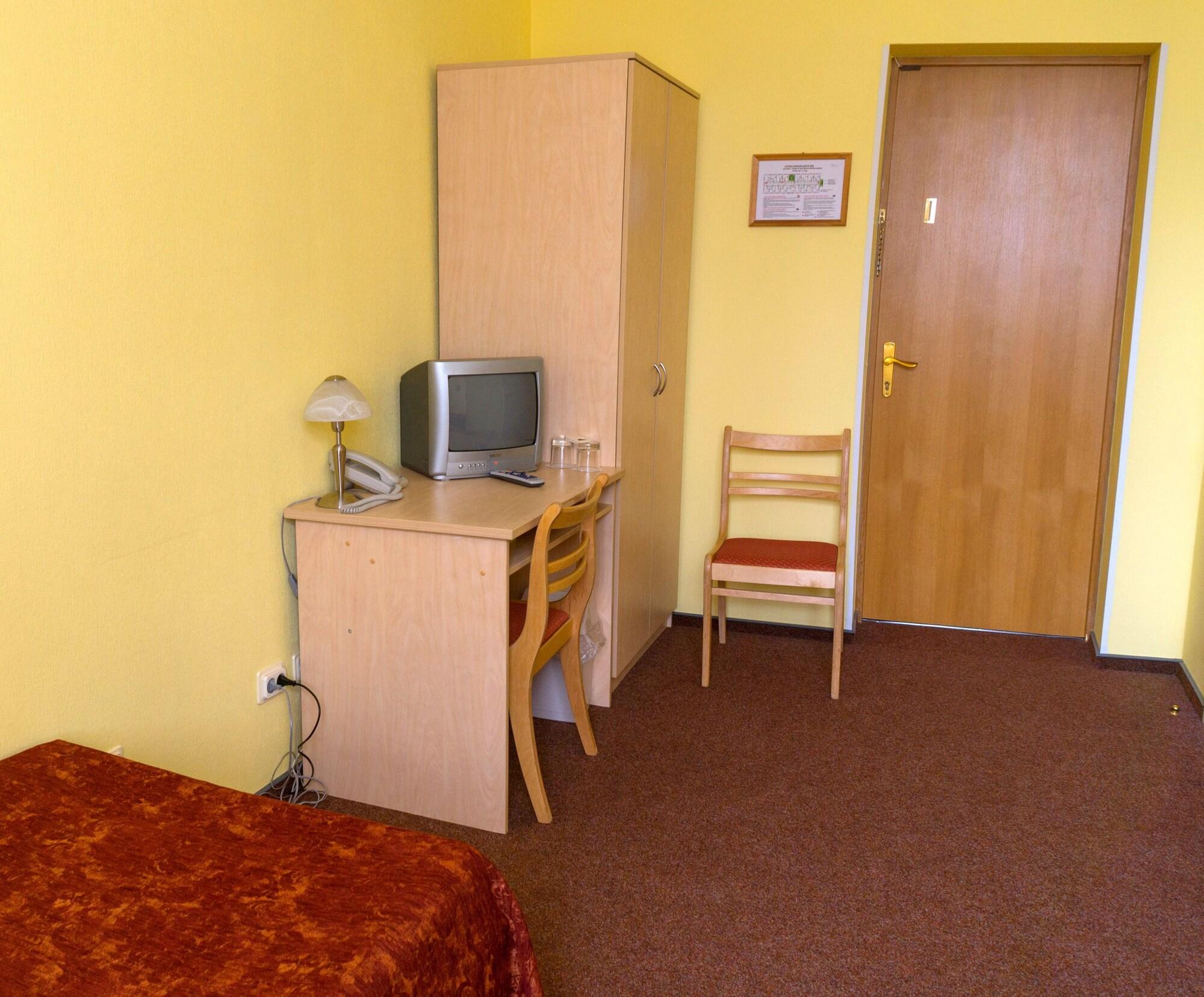Hotel Vilmaja Рига Екстер'єр фото