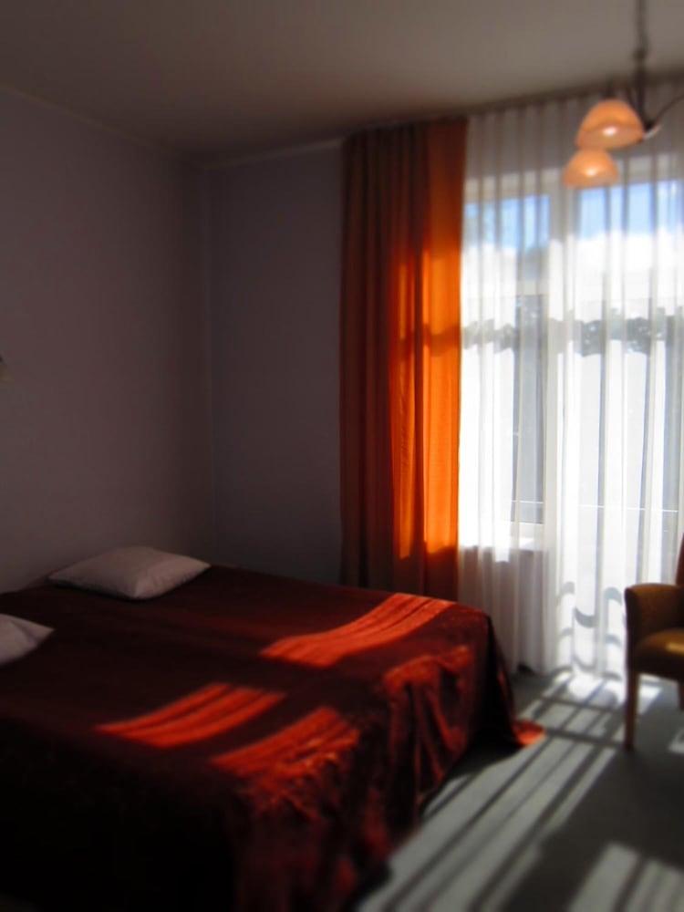 Hotel Vilmaja Рига Екстер'єр фото