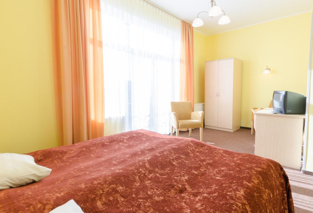 Hotel Vilmaja Рига Екстер'єр фото