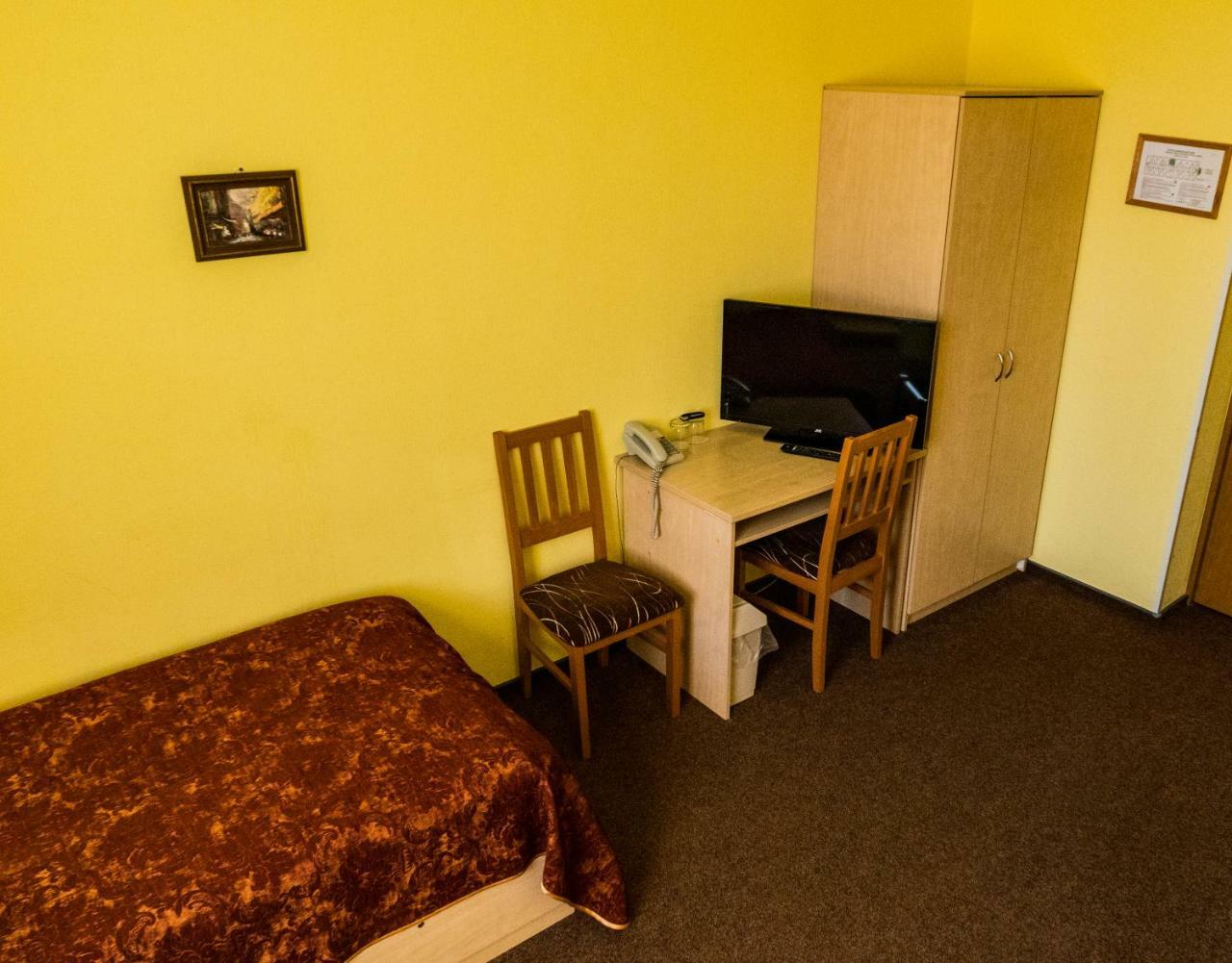 Hotel Vilmaja Рига Екстер'єр фото